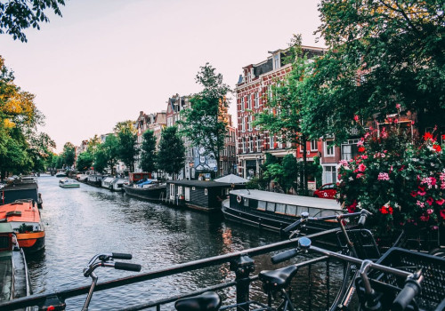 Waarom kiezen voor een bedrijfsuitje in Amsterdam?