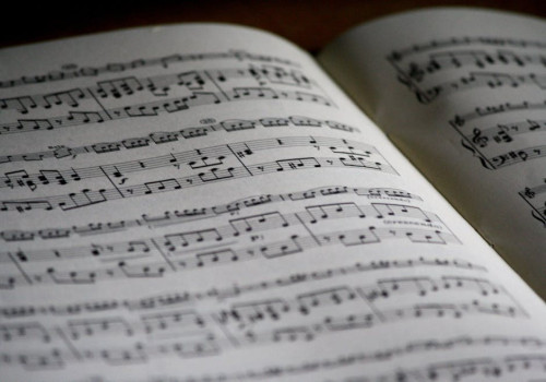 Waarom voelen sommige mensen tintelingen tijdens het luisteren naar muziek?