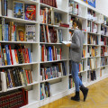 Wat is een online encyclopedie en welke voordelen biedt het?