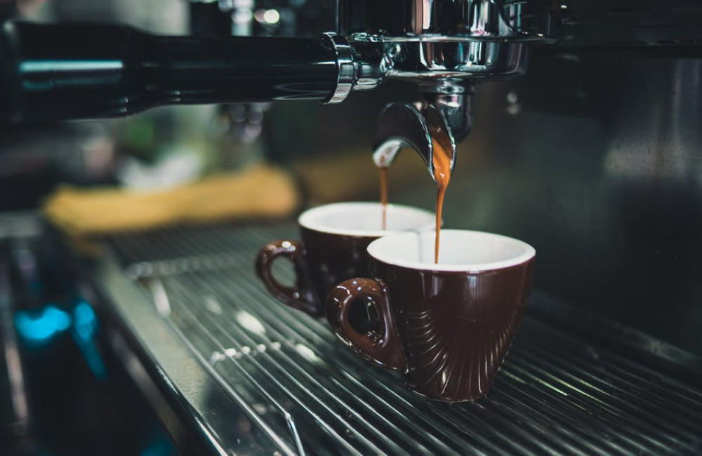 Alles wat je moet weten over het ontkalken van jouw koffiemachine