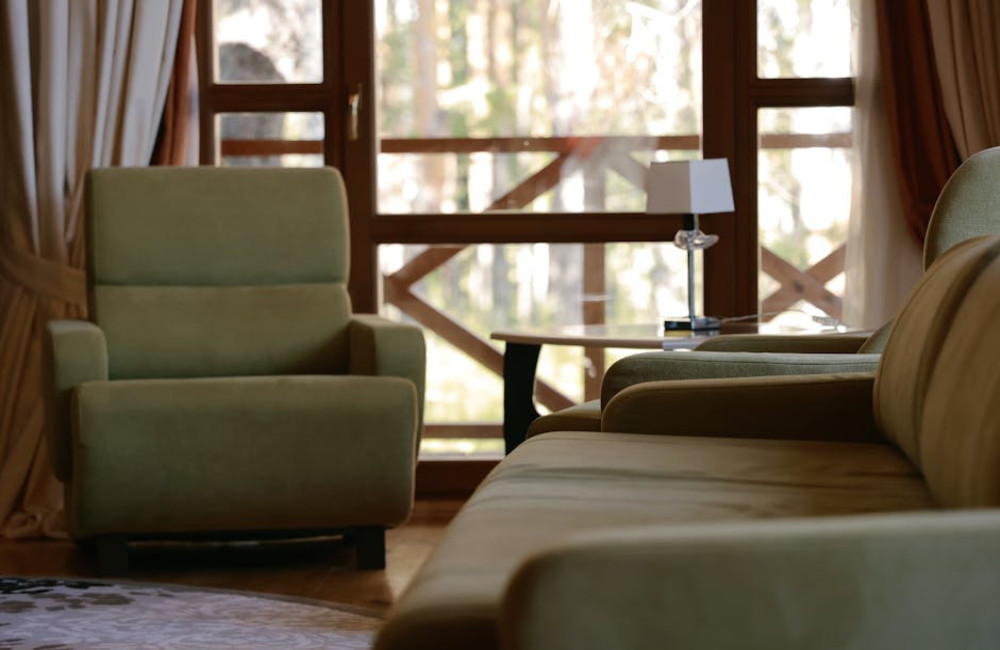 Waarom professionele bankreiniging goed is voor je gezondheid