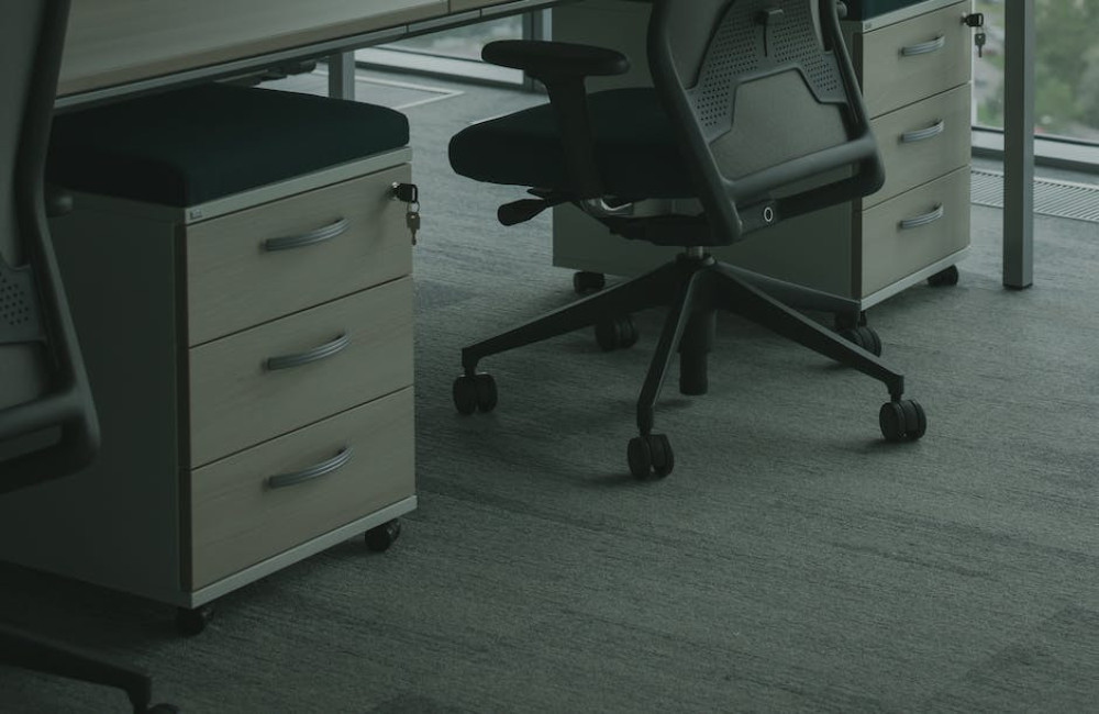 Hoe kun je een goede bureaustoel vinden voor dagelijks gebruik?