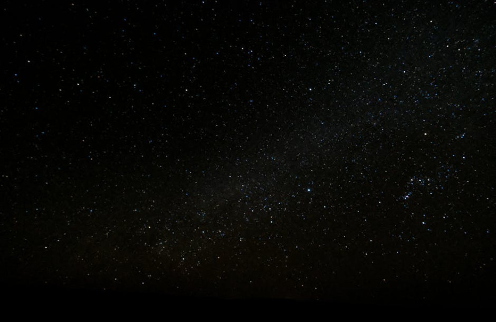 Wat is het verschil tussen astrologie en astronomie?